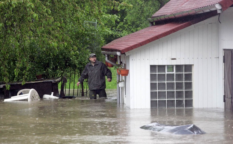 Koblov, 17.5.2010, povodnÄ, povodeÅ, zÃ¡plava, dÃ©Å¡Å¥, velkÃ¡ voda, Å½abnÃ­k
Foto: MFDNES - Adolf Horsinka